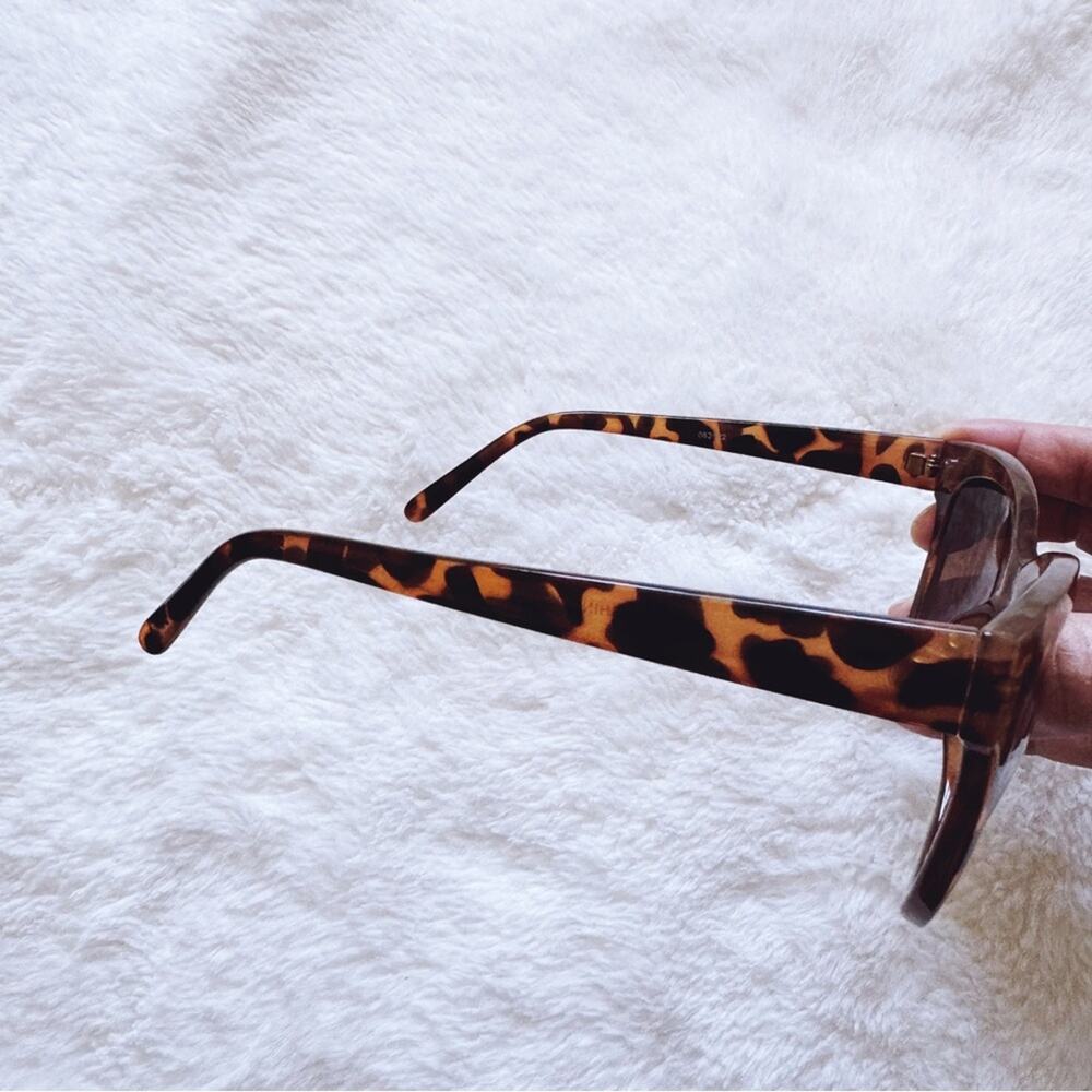 Mina Tortoise Brown Chic Sunglasses - Picture 6 of 12